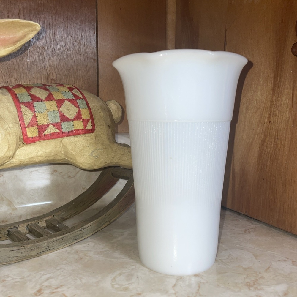 Vintage Hazel Atlas Milk Glass Fluted Top Flower Vase -‎ Ribbed Edge 6-3/4" Tall